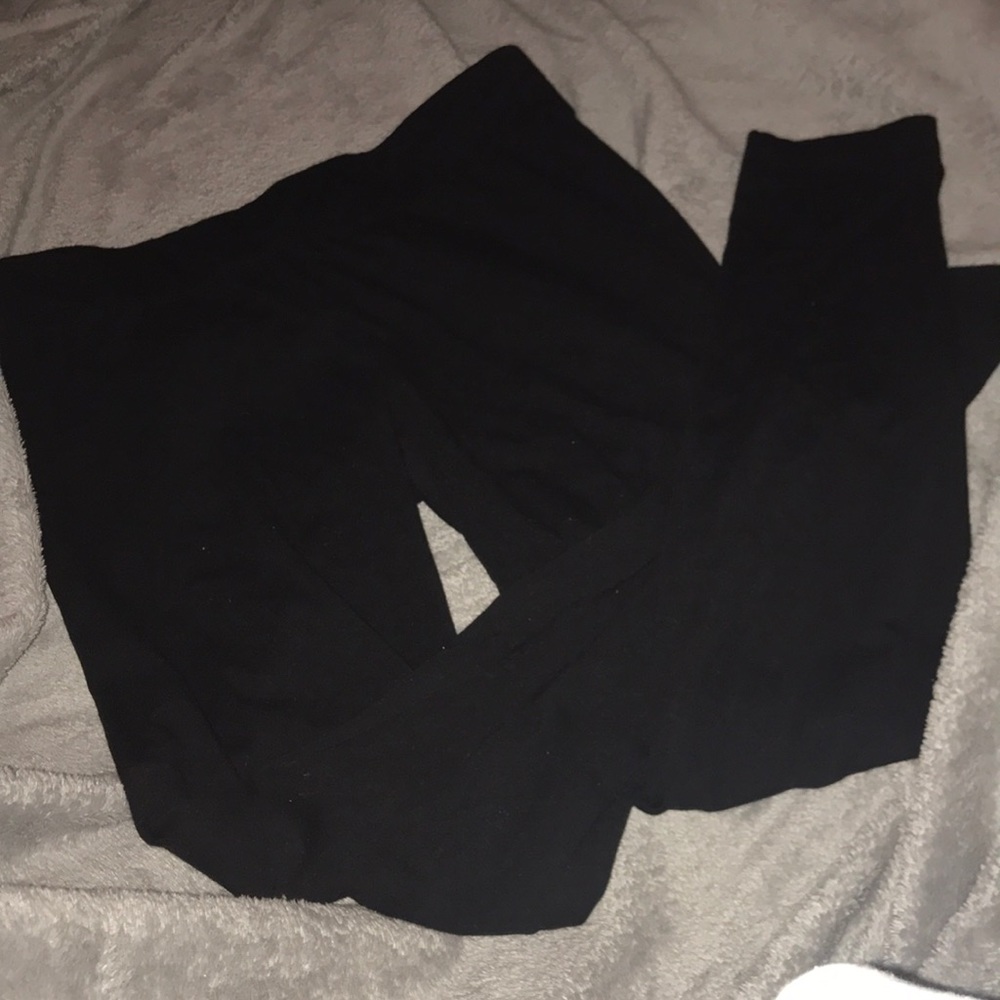 Black leggings